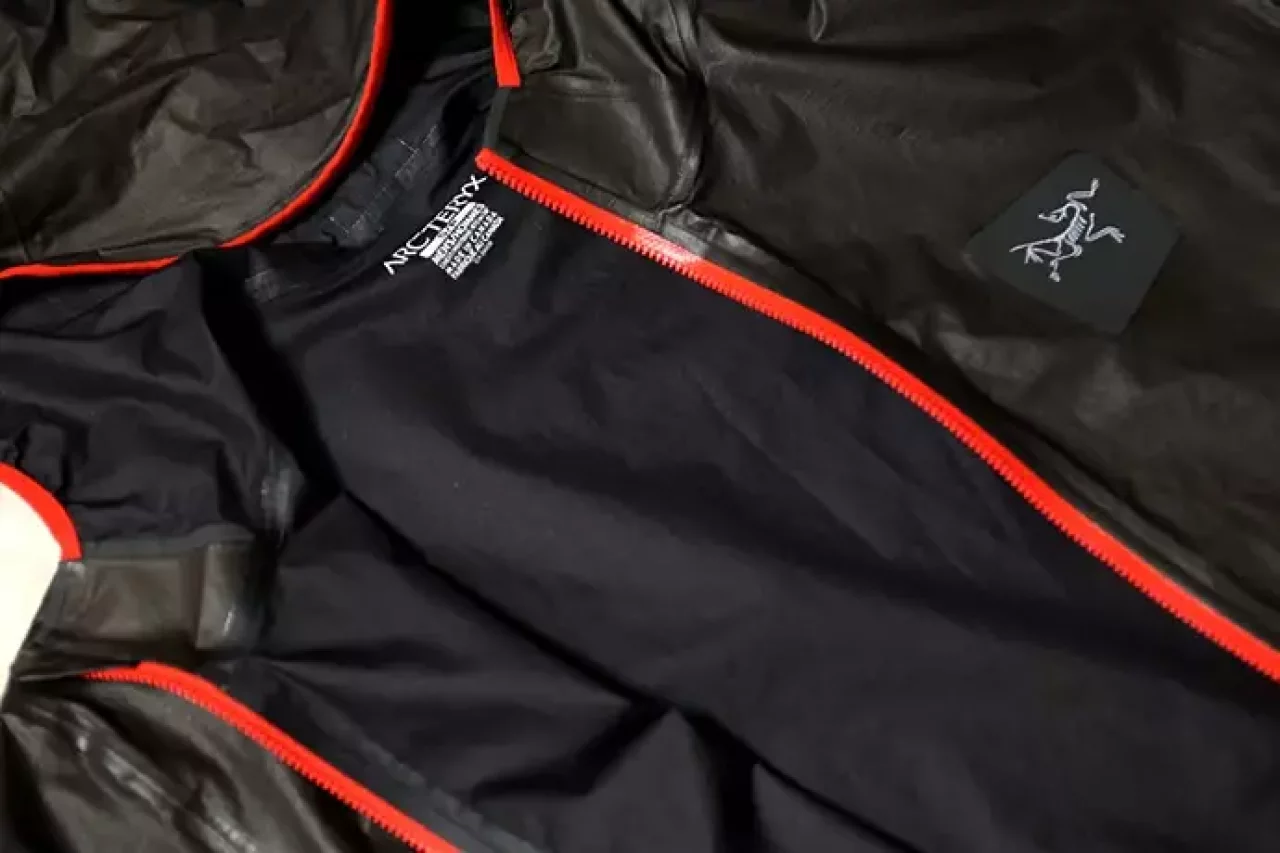 アークテリクス ノーバンSLフーディーの耐久性