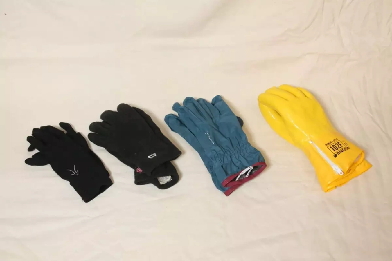 登山のグローブ考