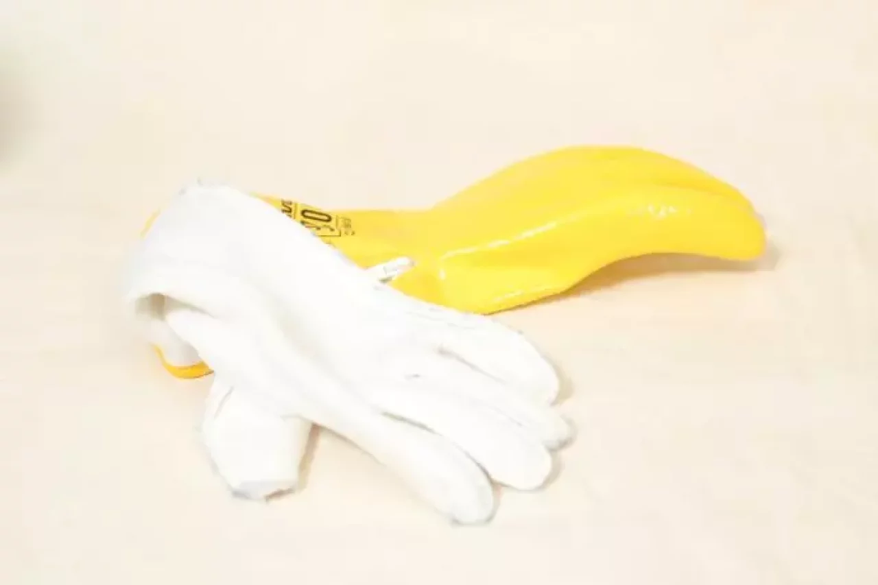 防寒用手袋ダイローブ102F