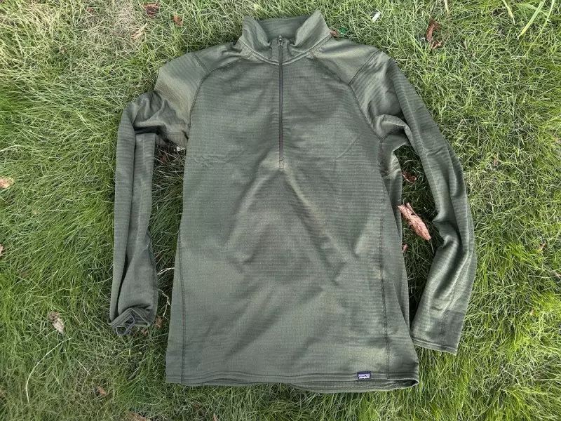 秋冬のアクティビティに欠かせないパタゴニアのベースレイヤー「キャプリーン・サーマルウェイト・ジップネック」|ベースレイヤー・Tシャツ|登山ウェア|山のモノ|登山・トレラン・山スキーマガジン「山旅旅」