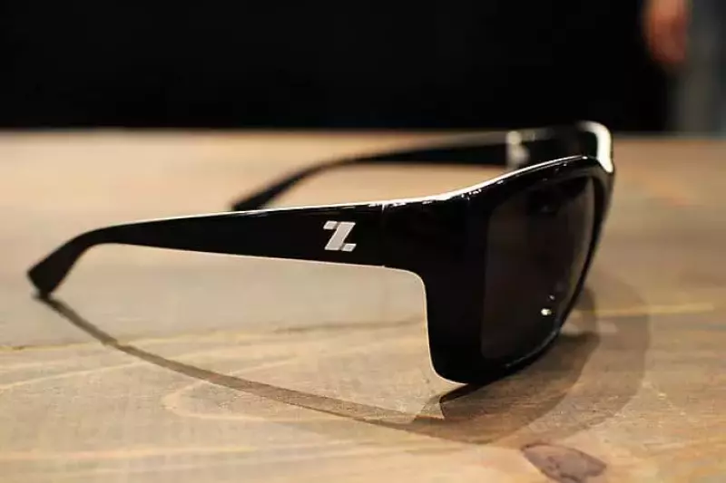 zealのサングラス