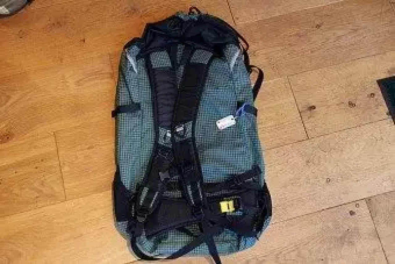 ULA Equipment conduit / ウルトラライト アドベンチャー イクイップメント conduit