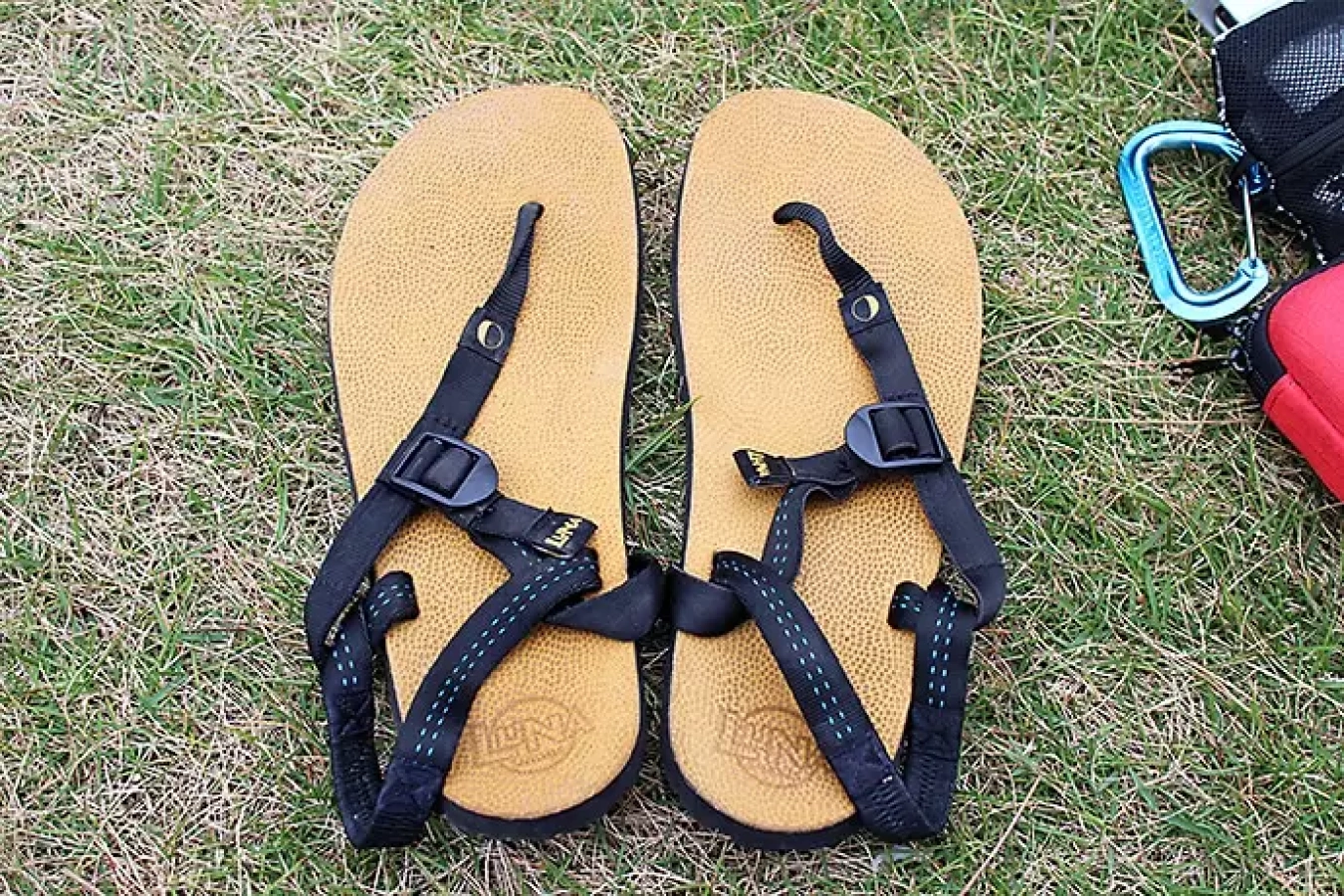 ルナサンダル モノ・ゴート リラックスにも走るにも