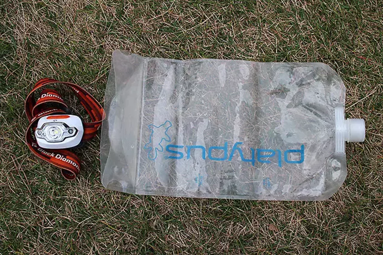 プラティパスとヘッドランプで簡易ランタン