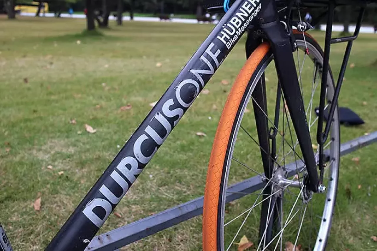 WBASEのオリジナルモデルの「DURCUS ONE(ダーカスワン)」