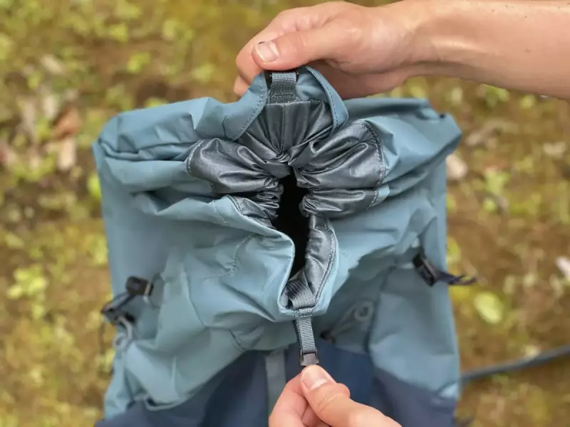 素早いものの出し入れができるポケット パタゴニア『アルトヴィア・パック36L』