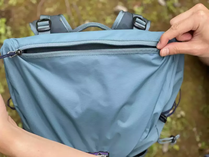 素早いものの出し入れができるポケット パタゴニア『アルトヴィア・パック36L』