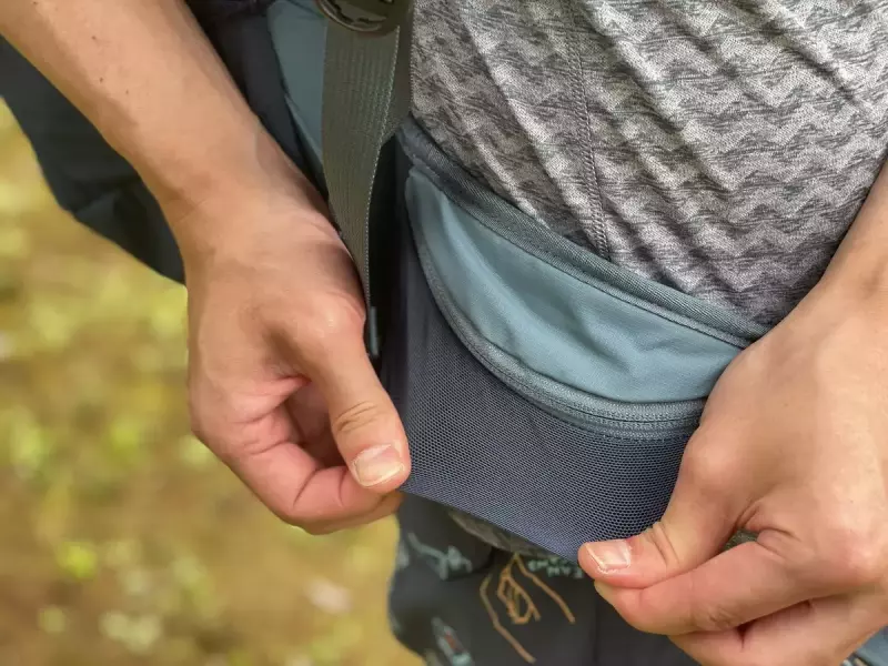 素早いものの出し入れができるポケット パタゴニア『アルトヴィア・パック36L』