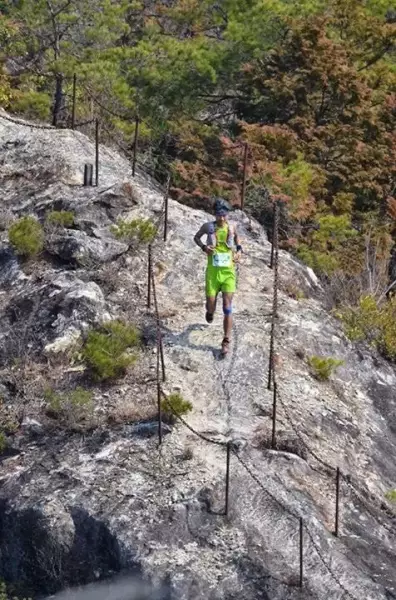 OSJ新城64キロでの岩場もガッチリと路面を捉えてくれました。