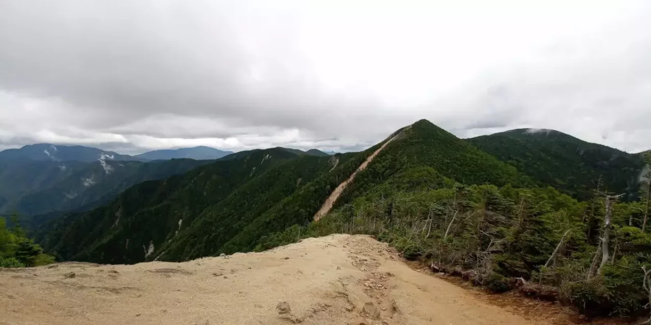 奥秩父 日本百名山 甲武信ヶ岳 登山道