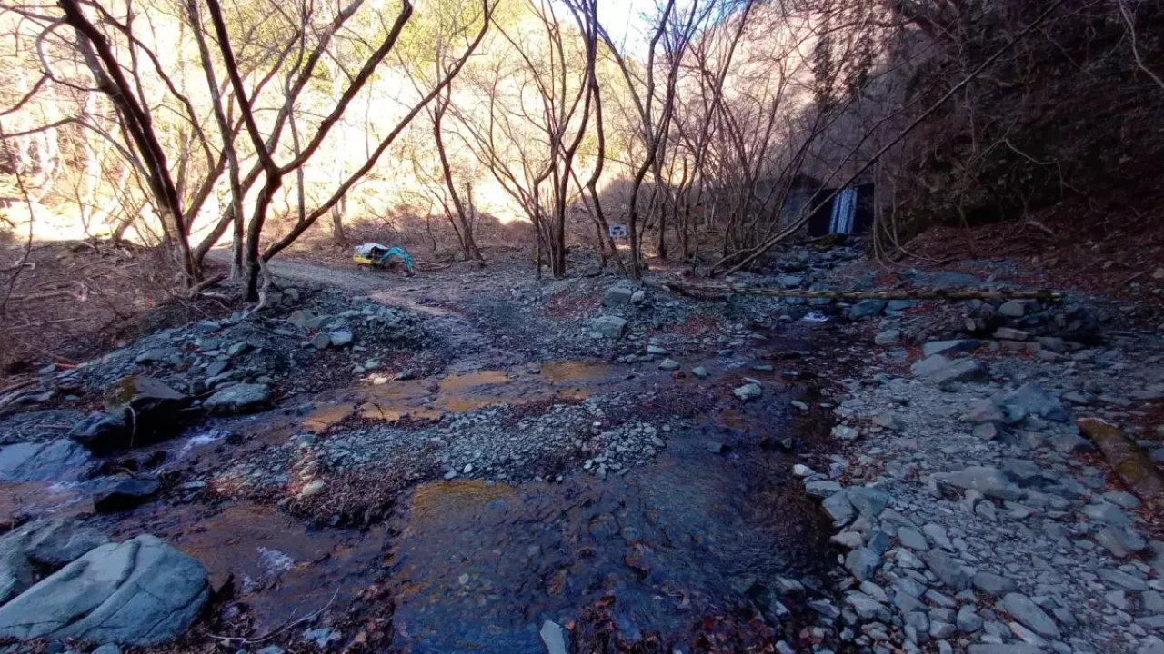 丹沢 鍋割山 沢の渡渉