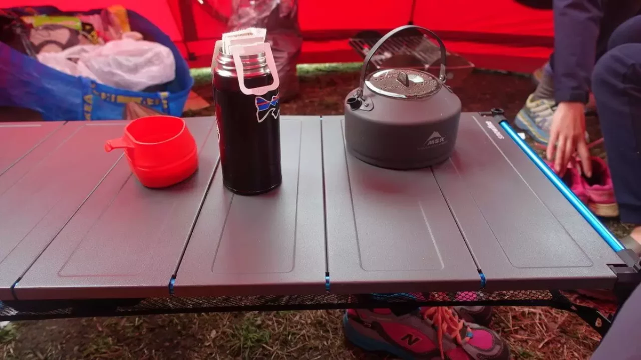 キューブエキスパンダーテーブル スノーライン キャンプ使用時