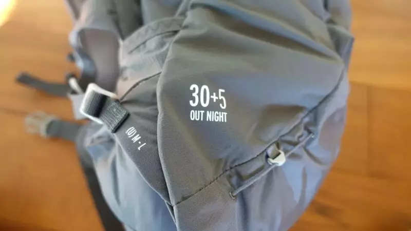 サロモン バックパック『OUT NIGHT 30+5』