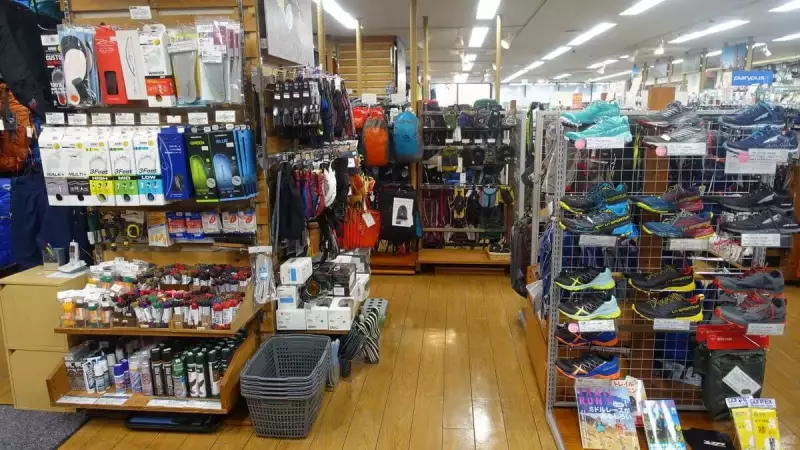 カモシカスポーツ高田馬場店