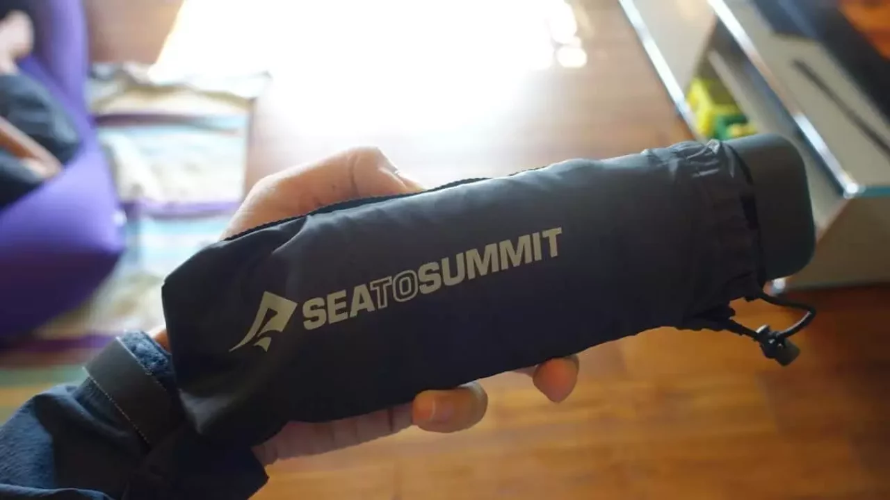 登山に持ち歩く傘