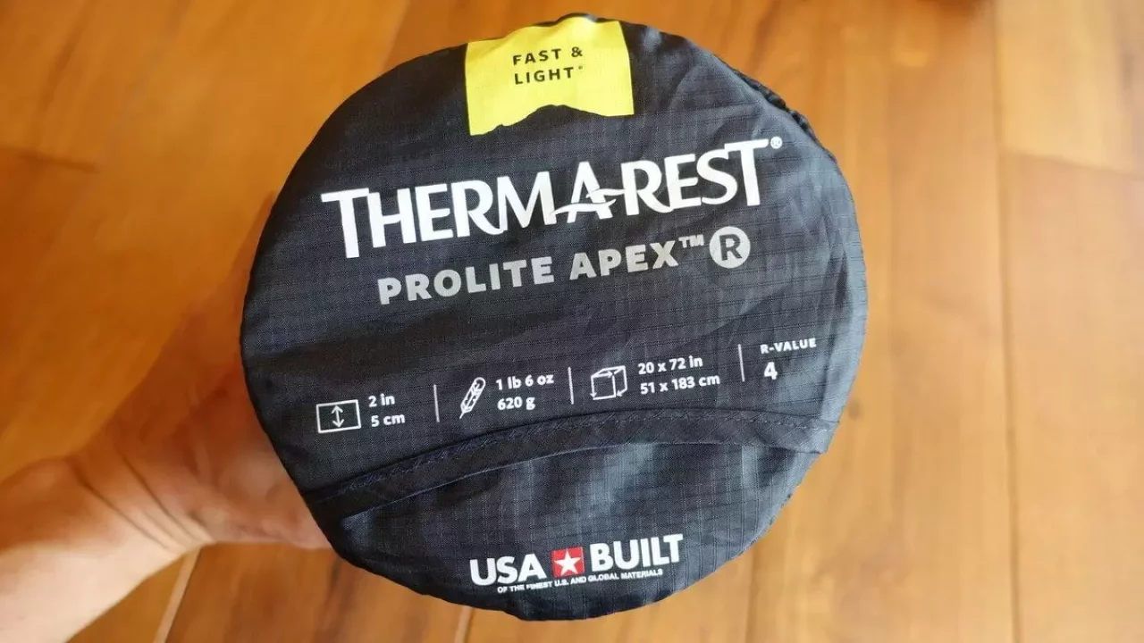 サーマレスト プロライトエイペックス 収納