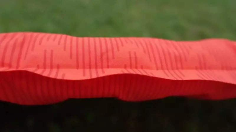 サーマレスト プロライトエイペックス 厚み