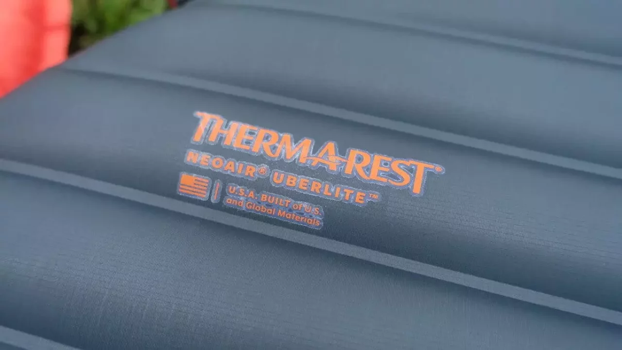 サーマレスト ネオエアーウーバーライト