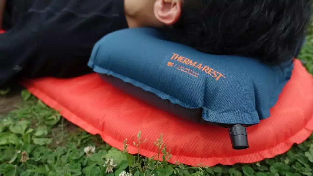 サーマレスト エアヘッドライトピロー 寝心地