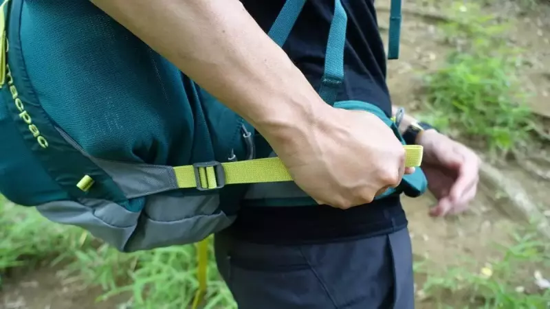 マックパックのバックパック フィヨルド40のフィッティング