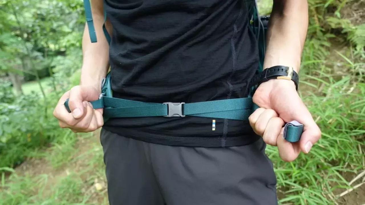 マックパックのバックパック フィヨルド40のフィッティング