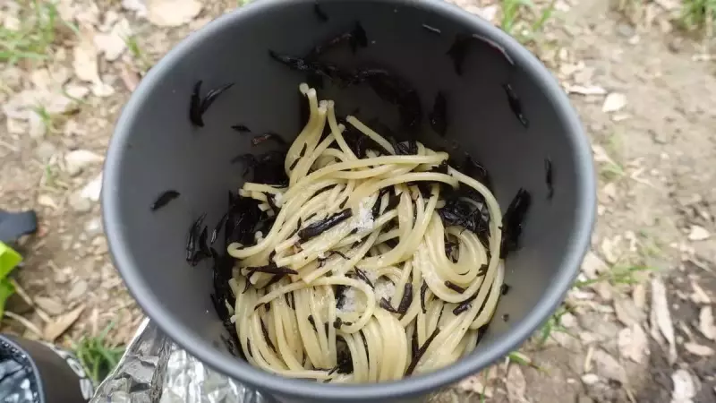 山ごはん『ベーコンとキノコとひじきのパスタ』の作り方