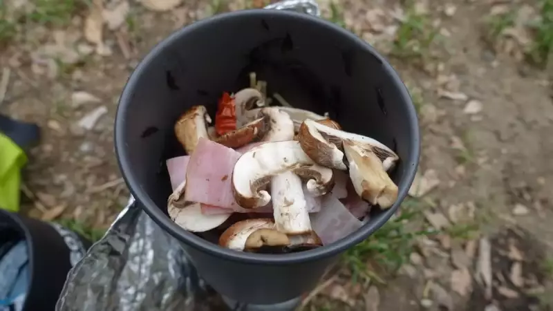 山ごはん『ベーコンとキノコとひじきのパスタ』の作り方