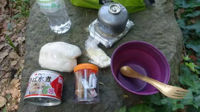 サバ缶で作る簡単山ごはん『サバ缶カレー』の材料