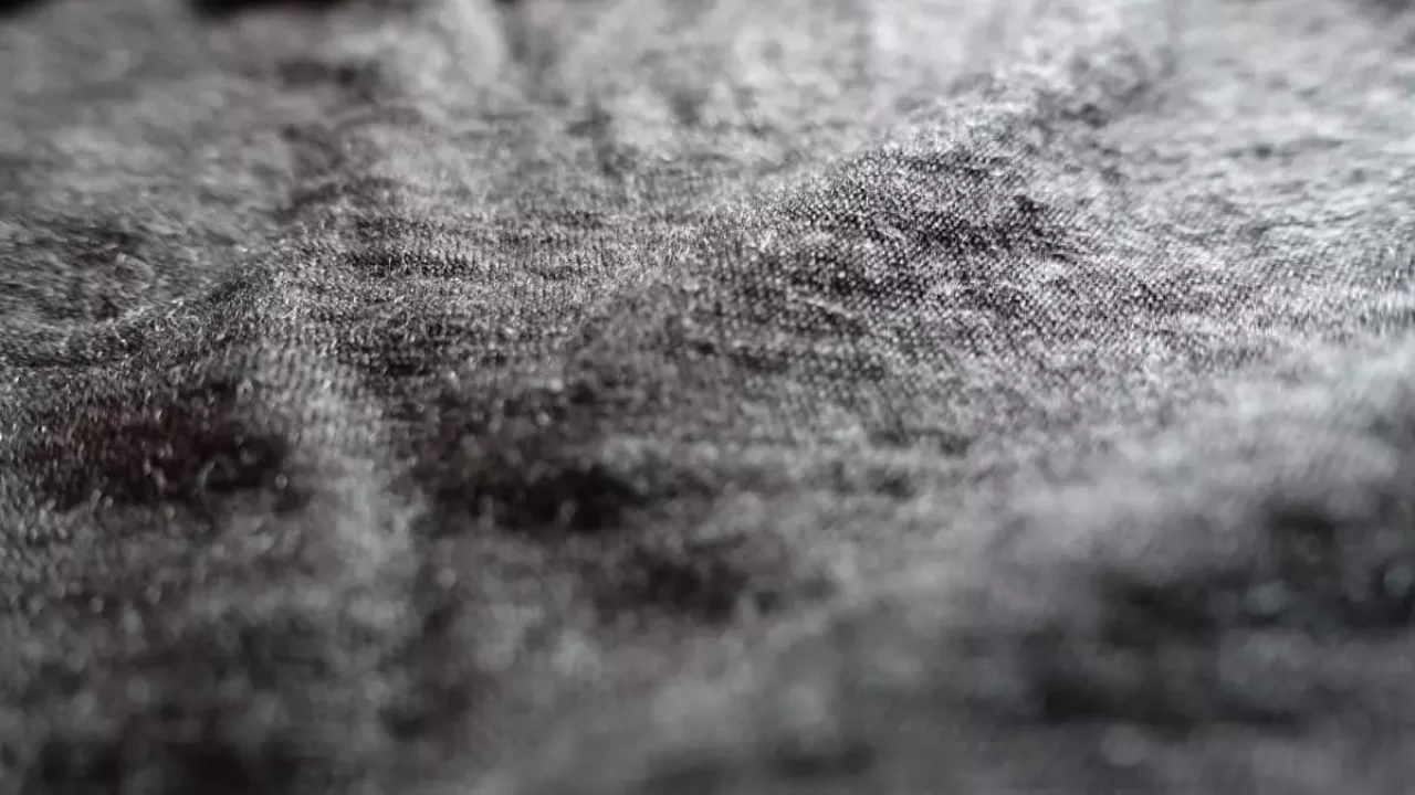 アイスブレーカー 130スフィアの生地質