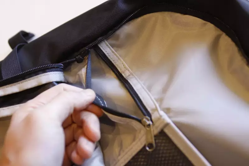 パタゴニアのザック 収納力の高い2つのメインポケット