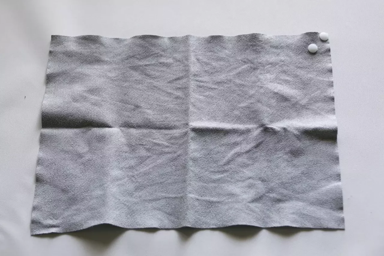 汗拭き、結露、風呂タオルと登山の必需品『speedo マイクロセームタオル(M)』