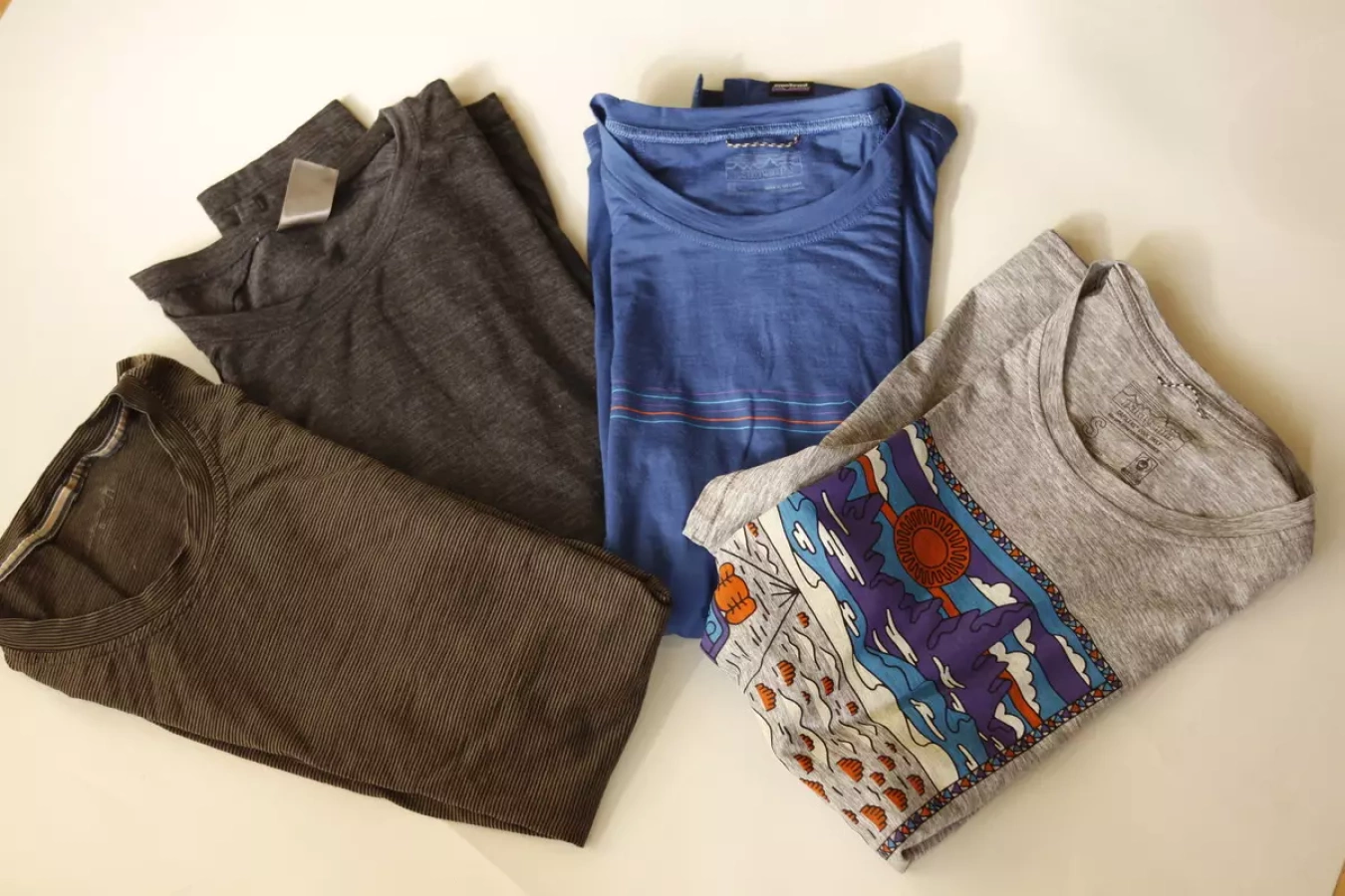 軽量・快適・汎用的に優れたおすすめ登山ウェア-ベースレイヤー編