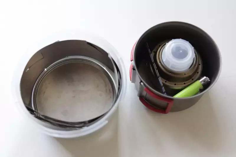 Tiフーボーと風防ケースとクッカーのスタッキング方法