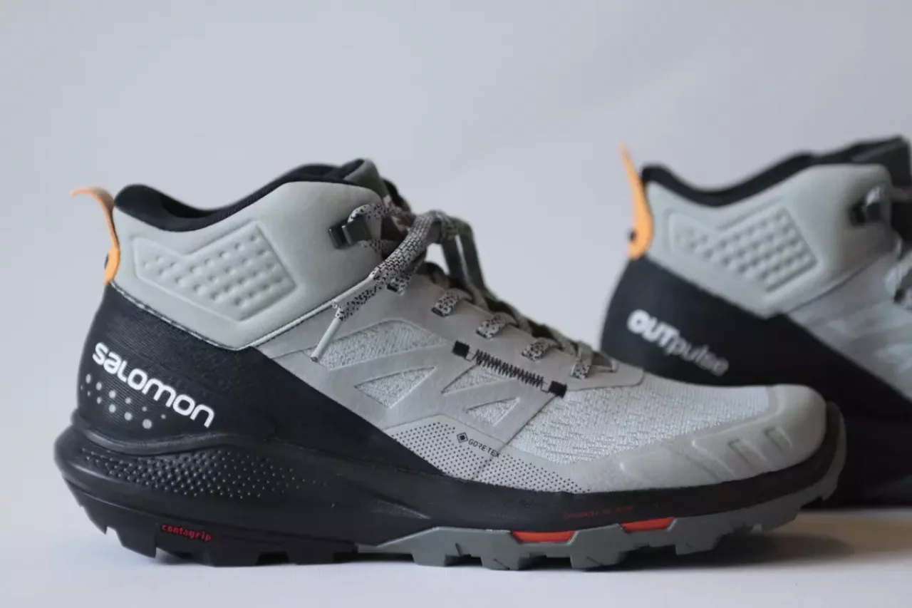 ロッカー形状でスムーズに進むリバースキャンバー