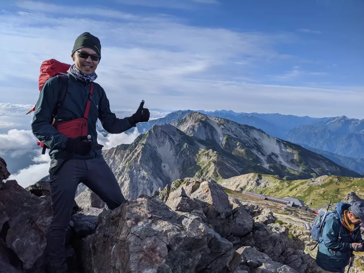 白馬岳でアルプスを眺める