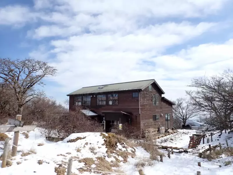 山頂 登山 山小屋 テント場 おすすめ みやま山荘
