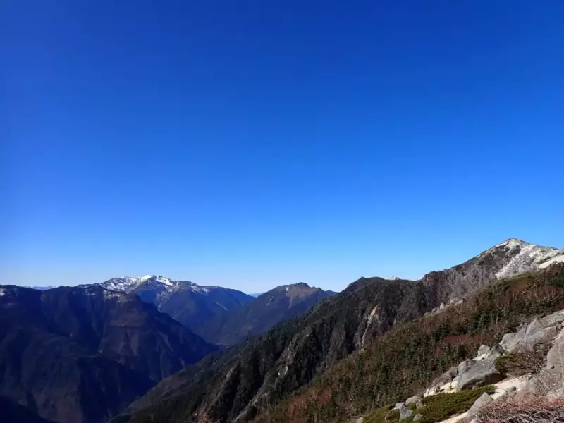 鳳凰三山 南アルプス 登山 観音岳  登山道 眺望