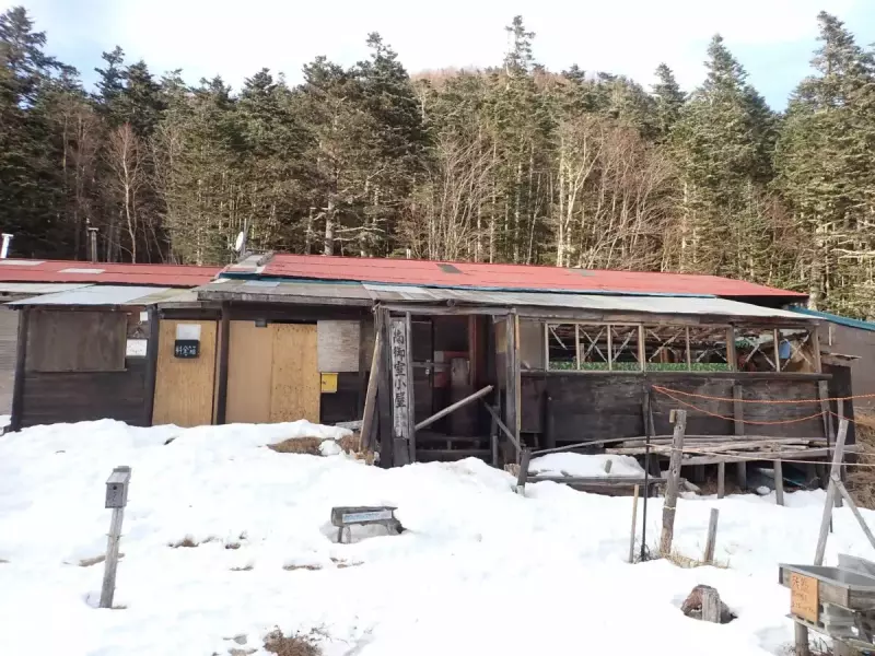 南アルプス 登山 鳳凰三山 南御室小屋 山小屋