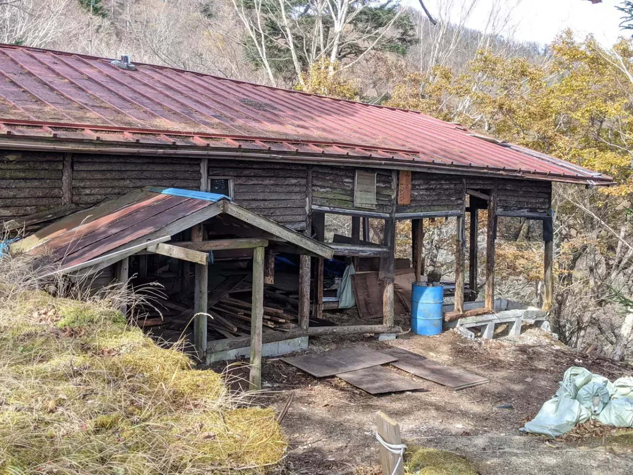 雲取奥多摩小屋跡