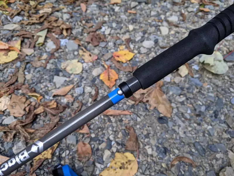 ブラックダイヤモンド トレッキングポール ディスタンスカーボンZ ロック部分