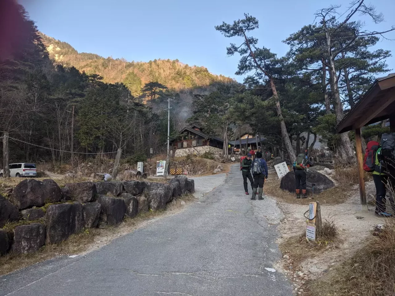中房・燕岳登山口