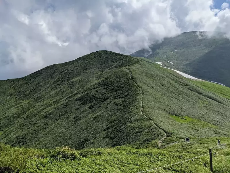 月山 姥沢コースの登山道