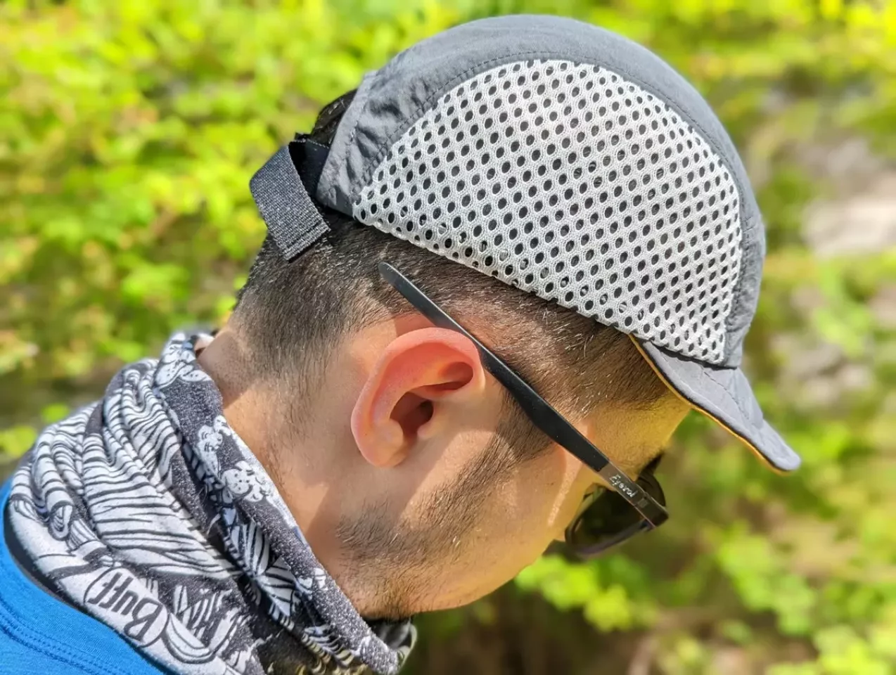 掛け外しがしやすい不思議な構造