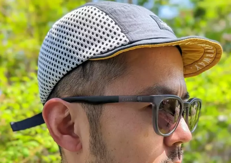 汗でも滑らないフィット感に優れたサングラス