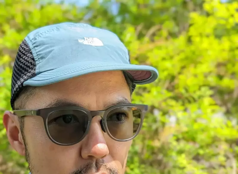 サングラスのシェイプで似合うを見つける