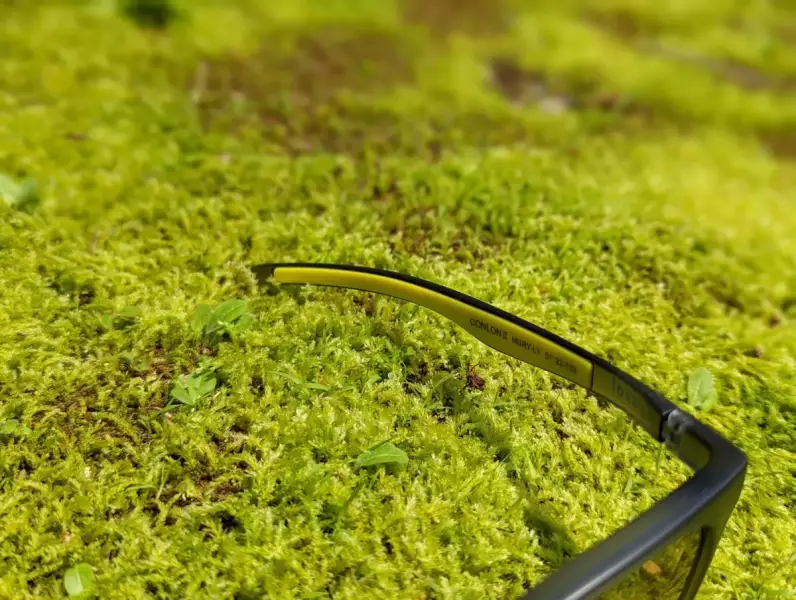 適度なグリップ力のあるサングラス