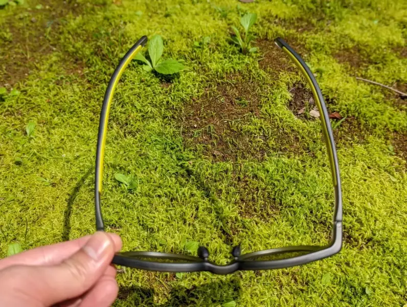 掛け外しがしやすい不思議な構造