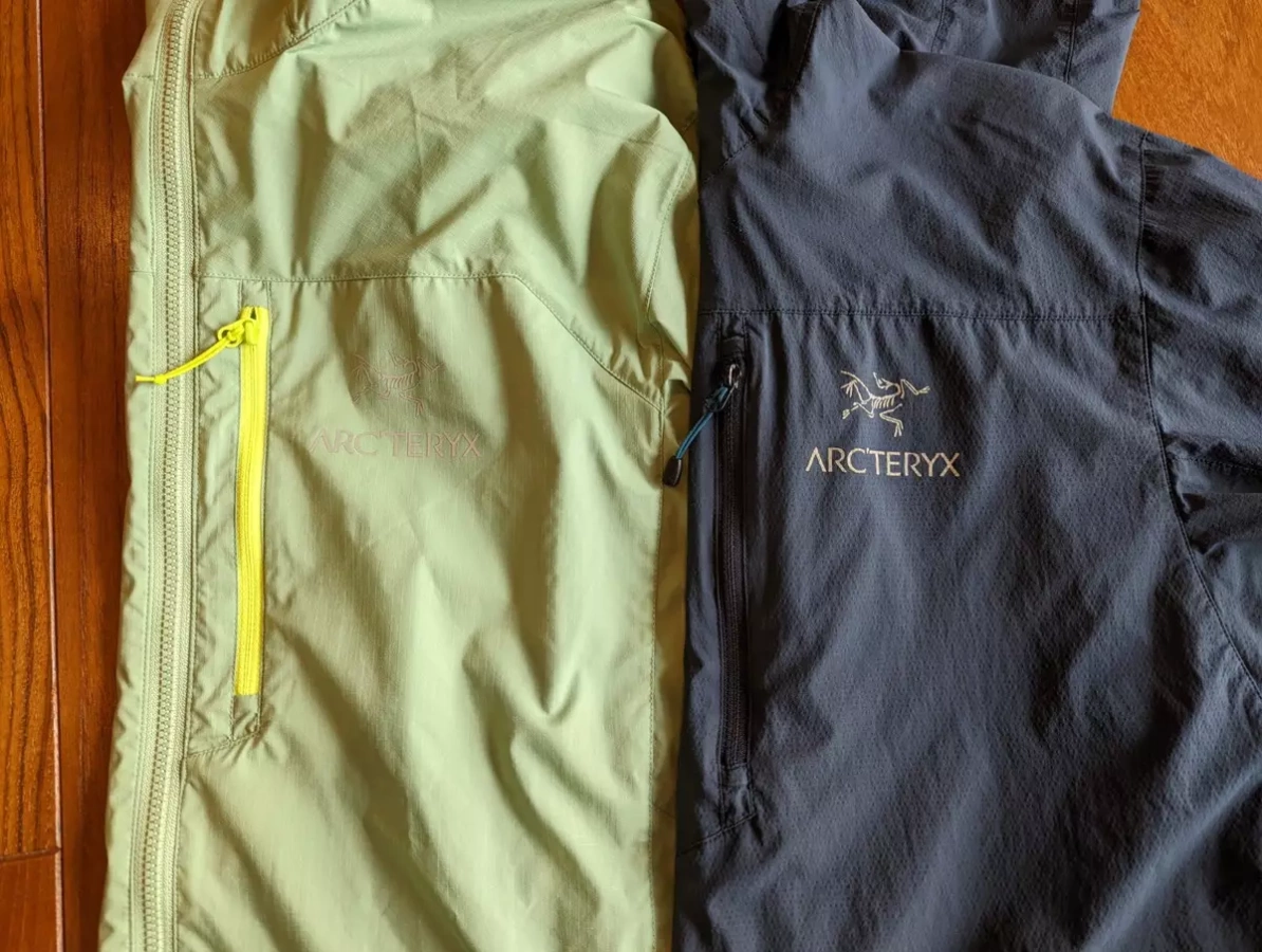 アークテリクス スコーミッシュ フーディの新旧比較−軽量化&サイズ感&登山での機能性