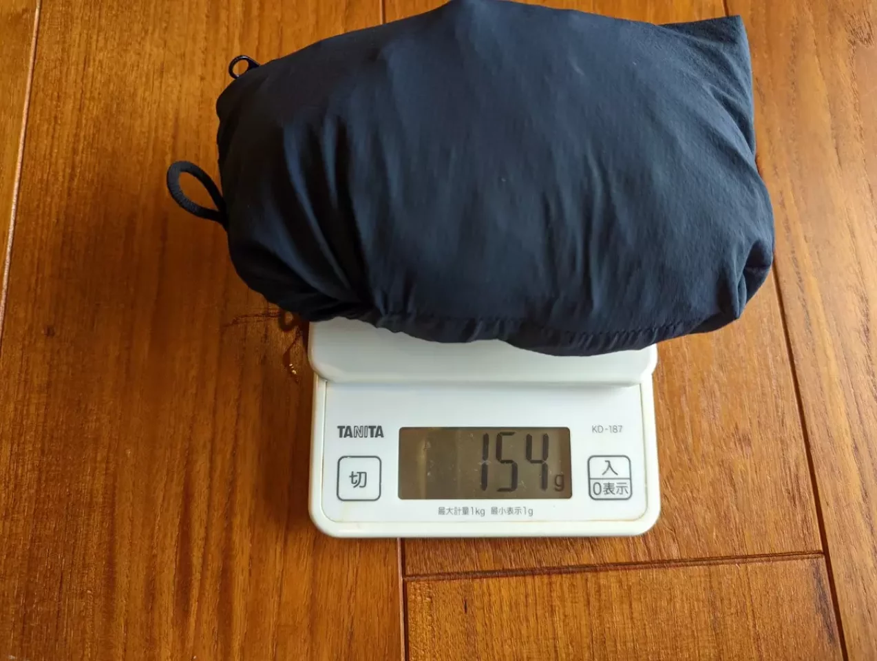 スコーミッシュフーディのパッカブル仕様