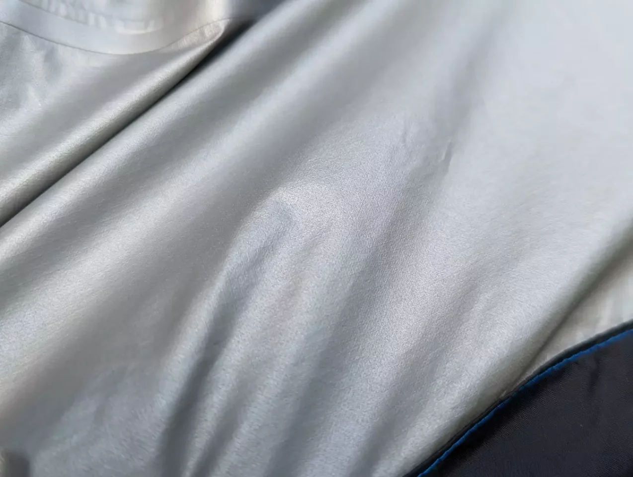 ゴテックスパックライトの裏地